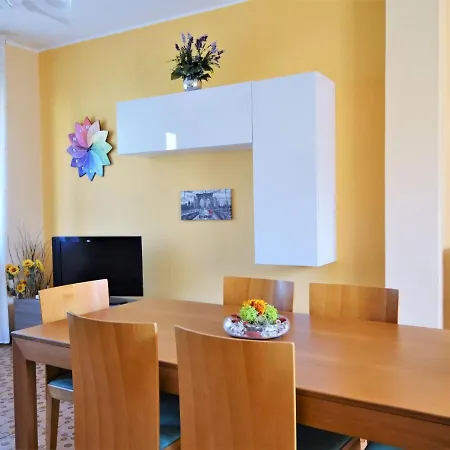 Σπίτι διακοπών Vibrant Holiday In With Garden Ντέρβιο