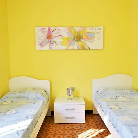 Vibrant Holiday In With Garden Сasa de vacaciones *